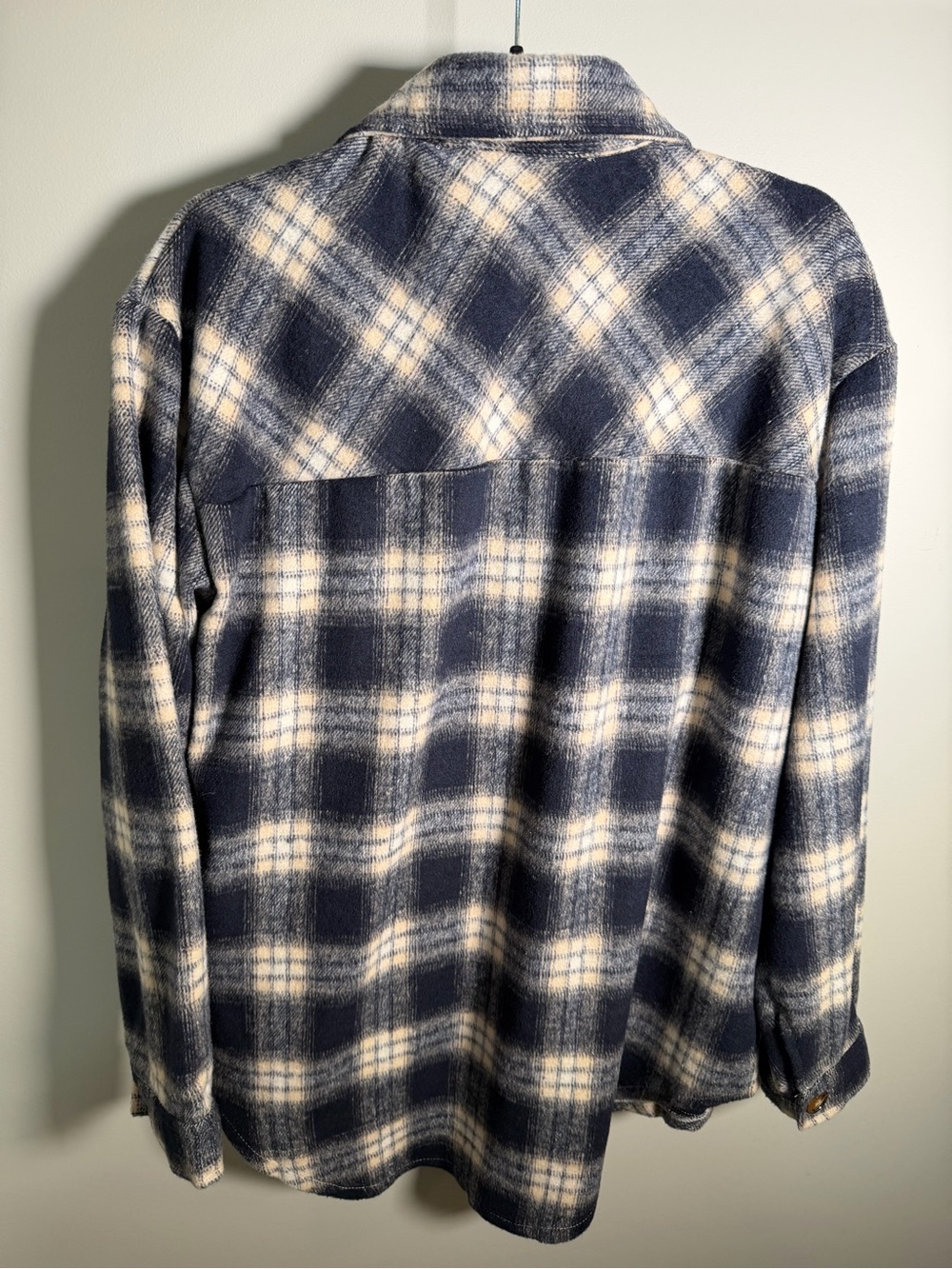 Chic Soul Plaid Button Up Shacket Navy Cream 1XL - Picture 4 of 7
